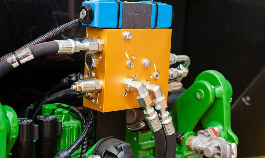 Jakie elementy wchodzą w skład złożonych układów siłowej hydrauliki?