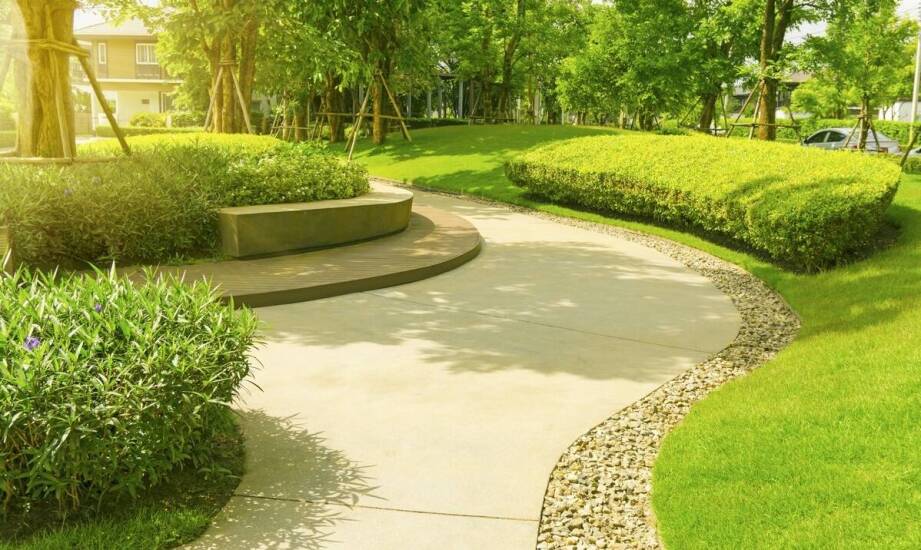 Jakie są zalety korzystania z profesjonalnego porządkowania terenów i jaki jest ich cennik?