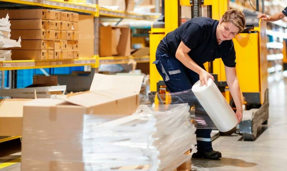 Przewodnik po pracy jako pakowacz: co warto wiedzieć przed aplikacją?