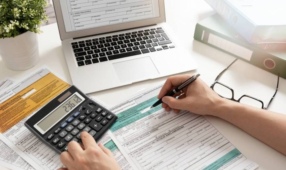 Jak księgowość wspiera zarządzanie ludzkimi zasobami w gospodarstwie?