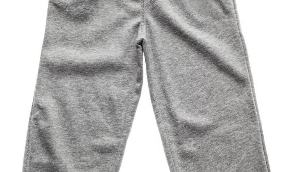 Jakie cechy wyróżniają damskie spodnie dresowe na tle innych modeli?