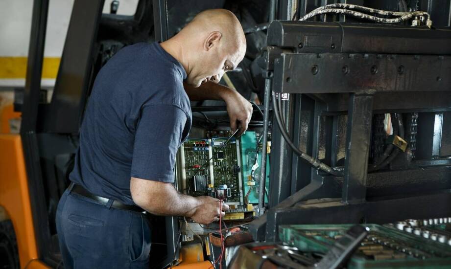 Rola mechatroniki w naprawie ciężarówek MAN Trucka