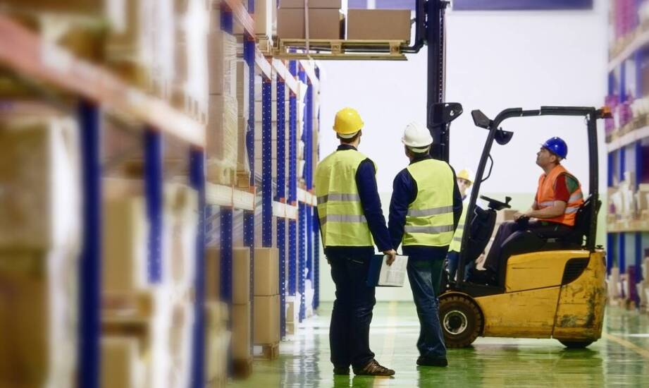 Jakie są najlepsze praktyki w zakresie wdrażania magazynowych norm?