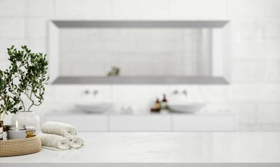 Jak dobrać idealną podstawkę do kosmetyków do stylu wnętrza hotelu?