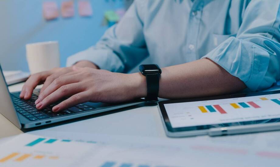 Rola transkrypcji nagrań w tworzeniu napisów dla osób słabosłyszących.