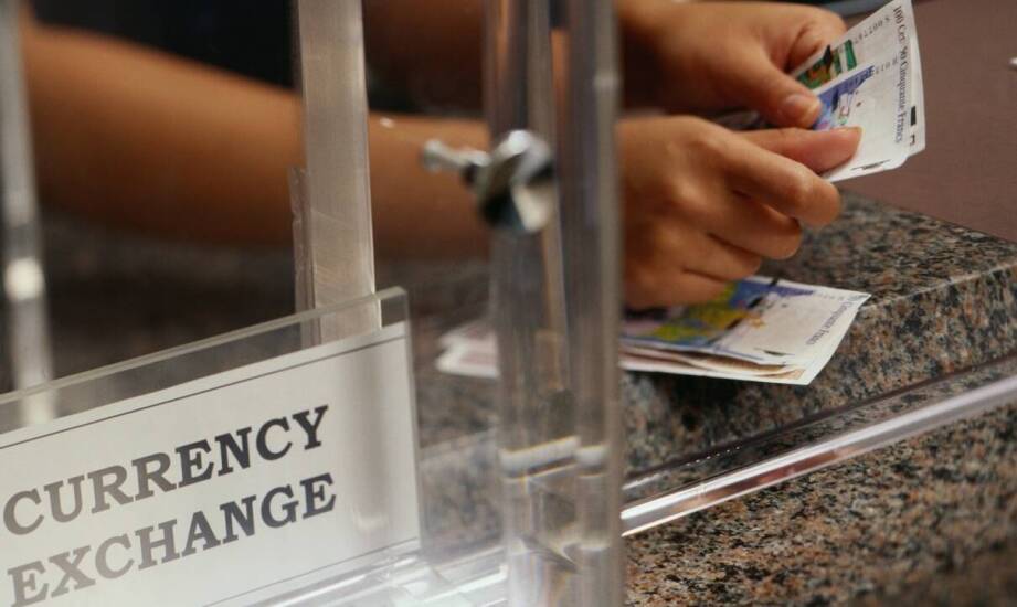 Jak uniknąć najczęstszych błędów przy wymianie walut w kantorach?