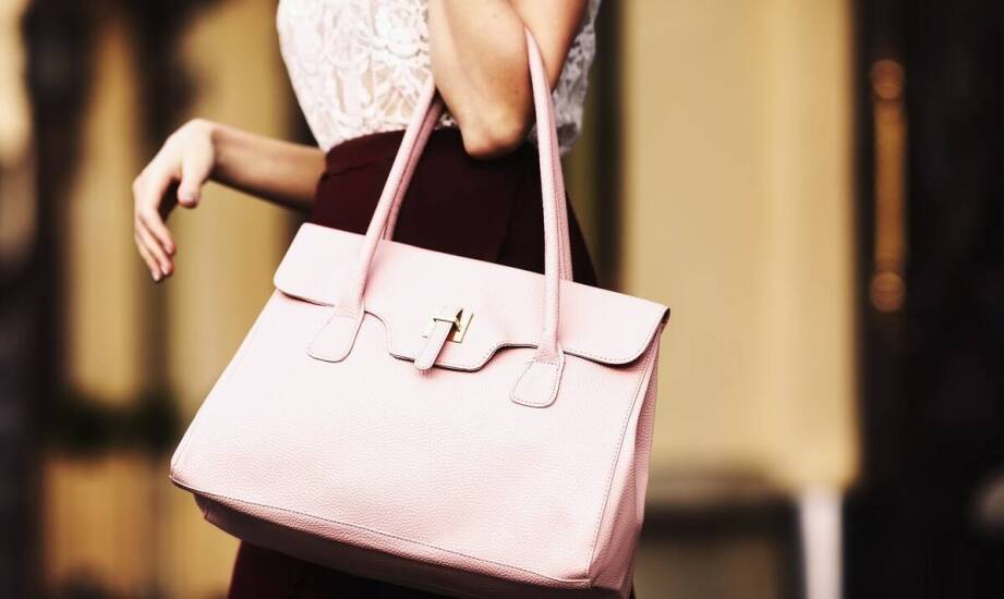 Jak wybrać idealną damską markową torebkę do codziennych stylizacji?