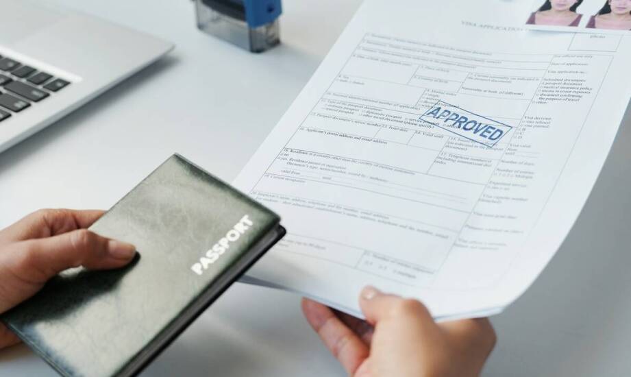 Wyzwania i sukcesy użytkowników korzystających z portalu do pracy za granicą