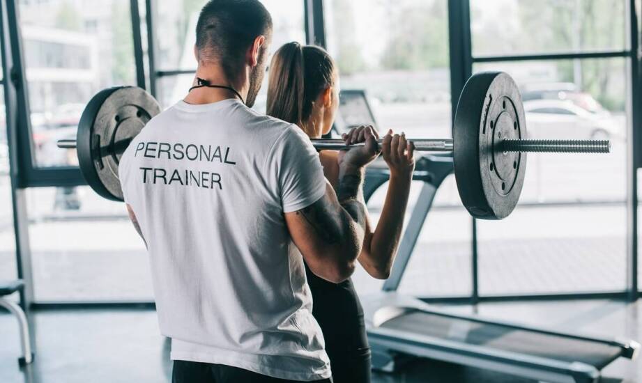 Rola trenerów personalnych w rozwoju młodych sportowców