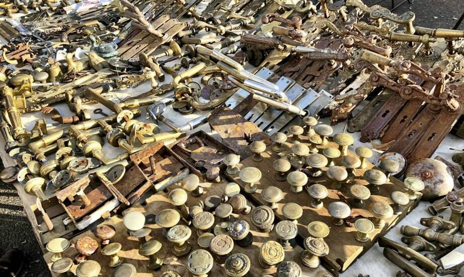 Różnorodność wzorów metalowych ozdób – jak wybrać idealny wzór dla siebie?