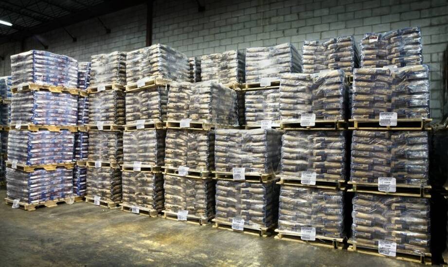 Jakie są najczęstsze zastosowania pojemników 50x40 w branży e-commerce?