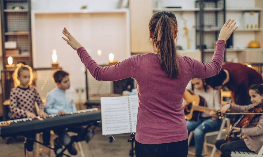 Jakie są najczęstsze wyzwania w nauce śpiewu dla dzieci?