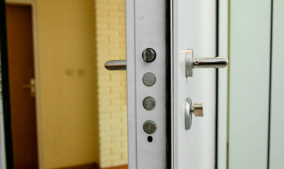 Jakie są możliwości finansowania zakupu wejściowych drzwi?