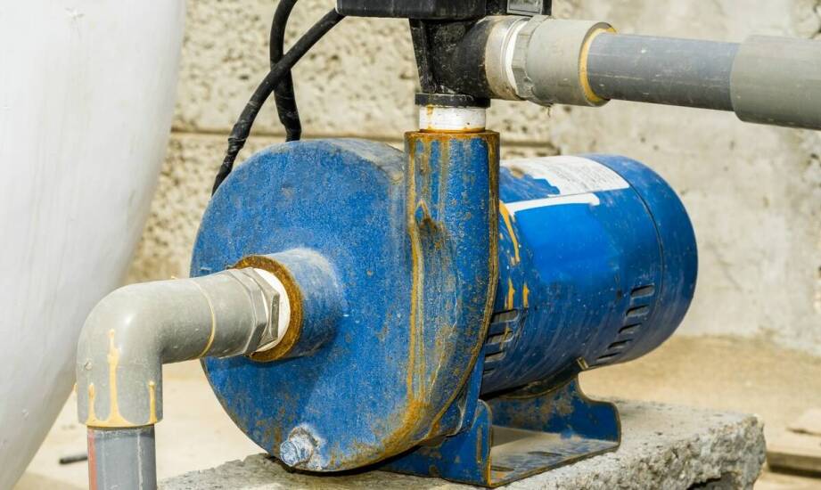 Jak przygotować system do instalacji używanej pompy do wody?