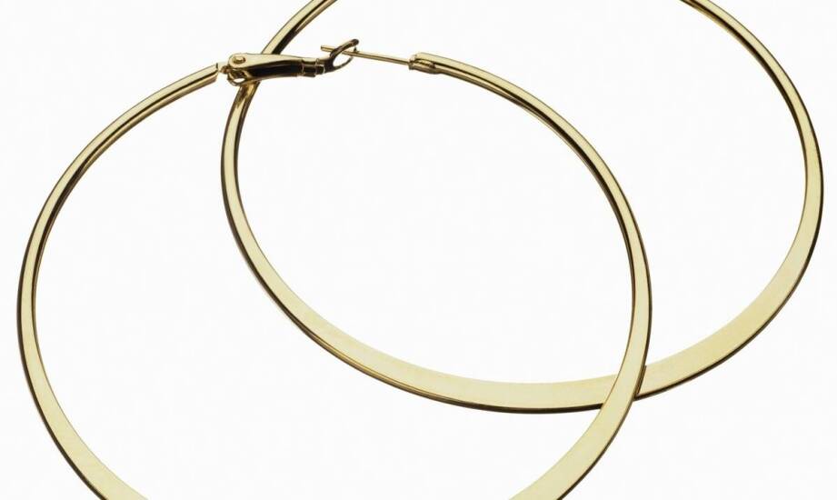 Porównanie różnych rozmiarów płaskich kolczyków kółek – co wybrać?