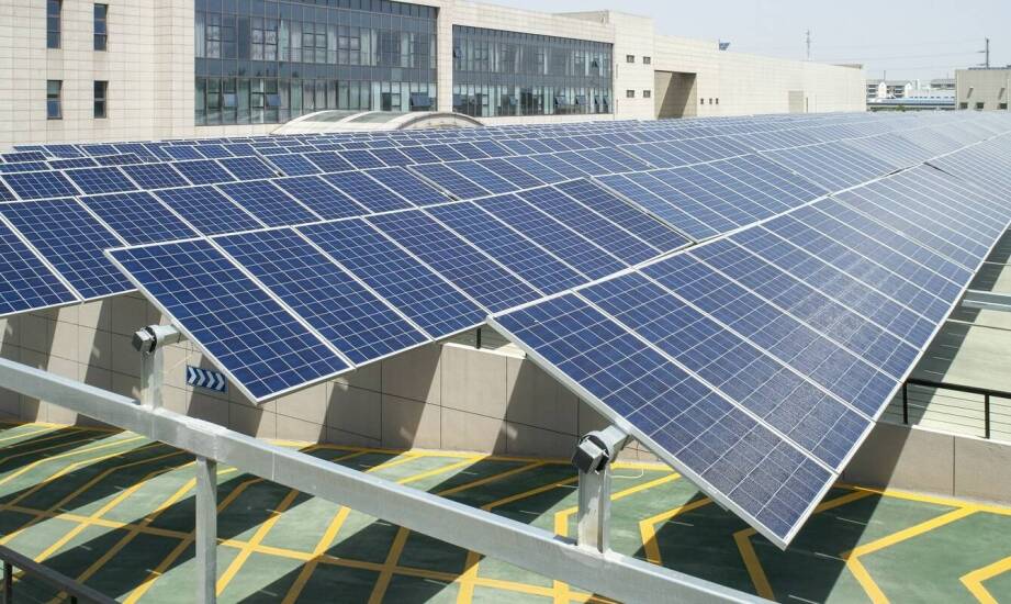 Zastosowanie fotowoltaicznych paneli w komercyjnych budynkach – trendy i korzyści