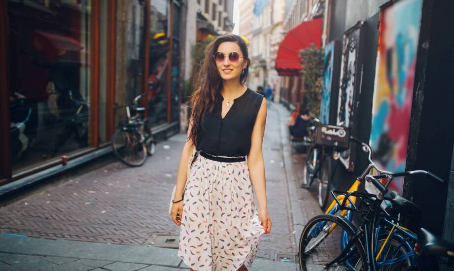 Bolerko z siateczki w codziennych stylizacjach – czy to możliwe?