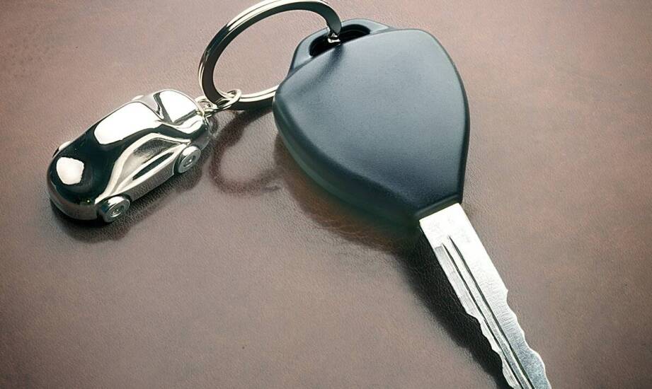 Jak dobrać breloczek do kluczy do motoru, aby pasował do Twojego stylu życia?
