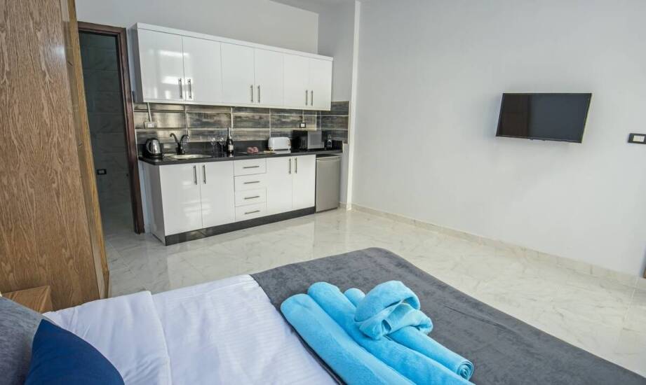 Pokoje z kuchennymi aneksami – idealne dla podróżników samodzielnych