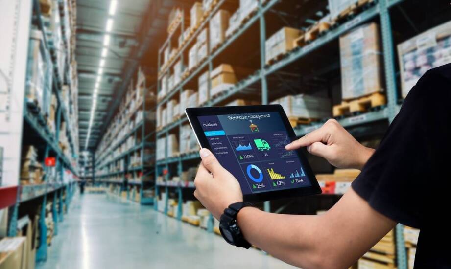 Jak integracja systemów ERP i CRM usprawnia logistykę?