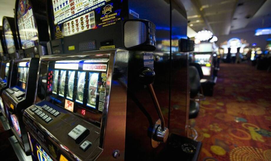 Rozróżnienie między krótkimi a długimi fazami gry w strategii slotowej.