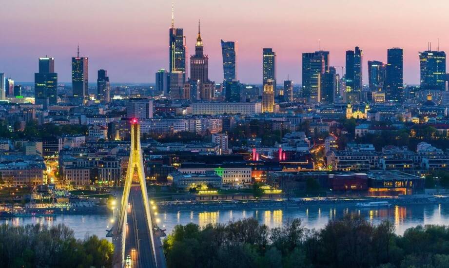 Dostawcze taksówki w Warszawie – innowacyjne rozwiązania logistyczne