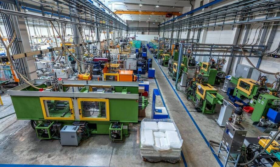 Wpływ wyboru maszyn do metalu na efektywność i bezpieczeństwo pracy