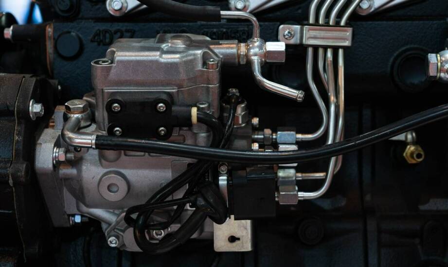 Jak budowa wtryskowej rzędowej pompy wspiera nowoczesne ekologiczne rozwiązania?