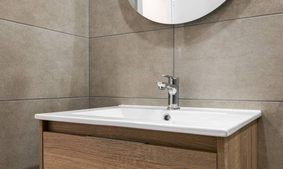 Inspiracje aranżacyjne z wykorzystaniem ceramicznej umywalki