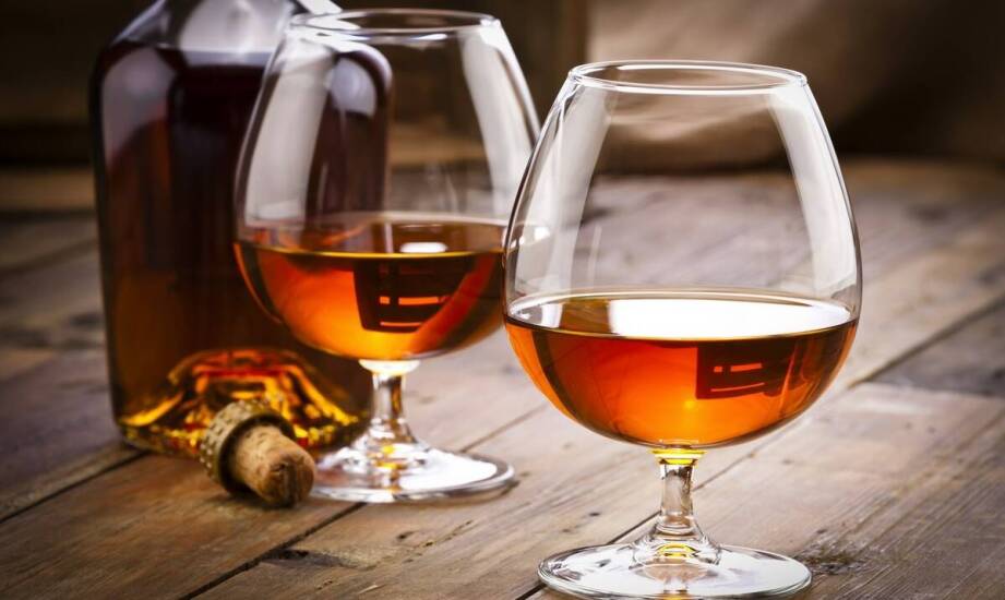 Jak promować regionalne tradycje poprzez alkoholowe produkty?