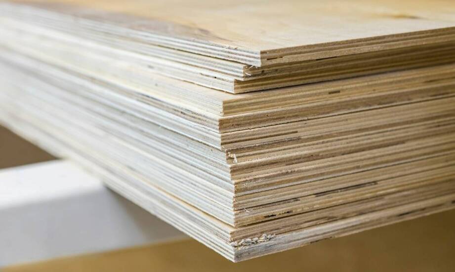 Sklejki jako materiał do tworzenia designerskich mebli - przegląd możliwości.