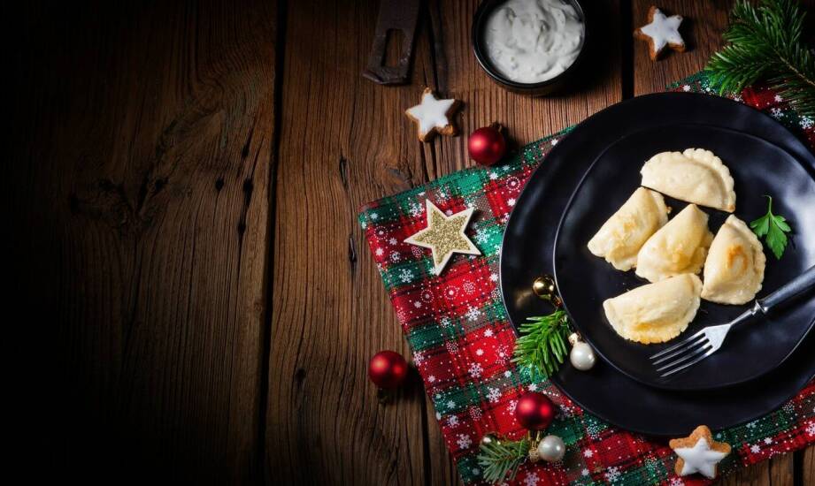 Świąteczne menu w Dworku Wymysłowo – jakie potrawy czekają na gości?