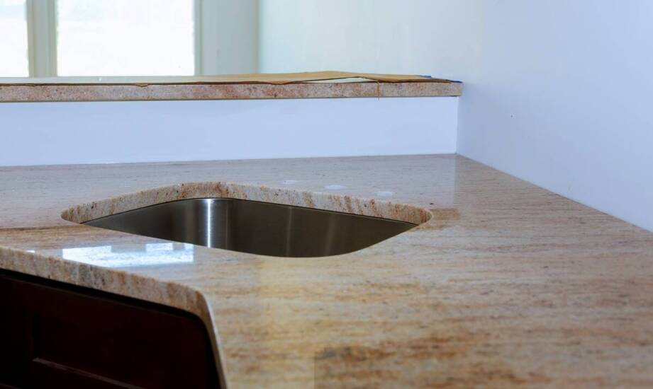 Jak dobrać odpowiednią wielkość zlewozmywaka do powierzchni kuchennego blatu?