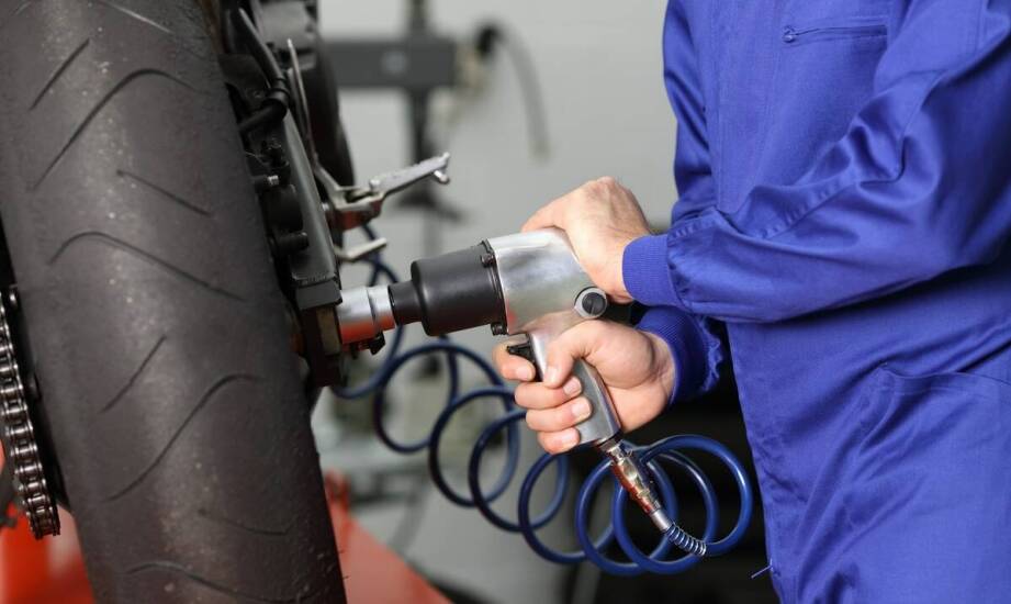 Tłumik cross 250 a przepisy dotyczące hałasu – co musisz wiedzieć?