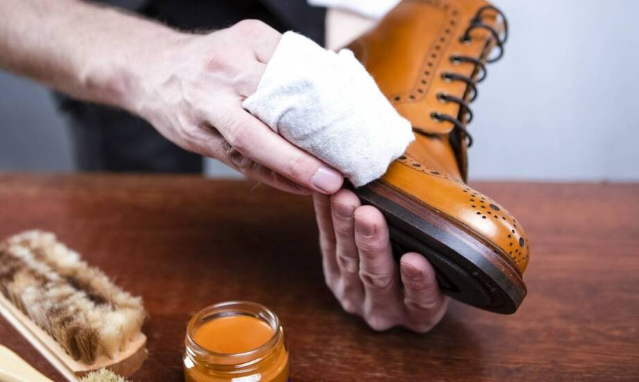 Profesjonalne czyszczenie zimowych butów – dlaczego to się opłaca?