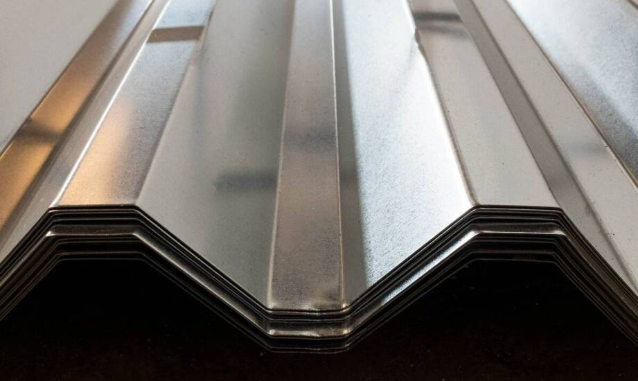 Dlaczego warto zainwestować w dachowe gąsiory wysokiej jakości?