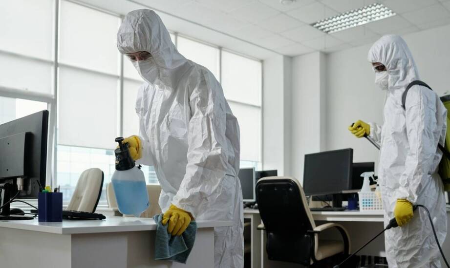 Jak bezpieczne chemiczne środki wpływają na jakość powietrza w biurze?