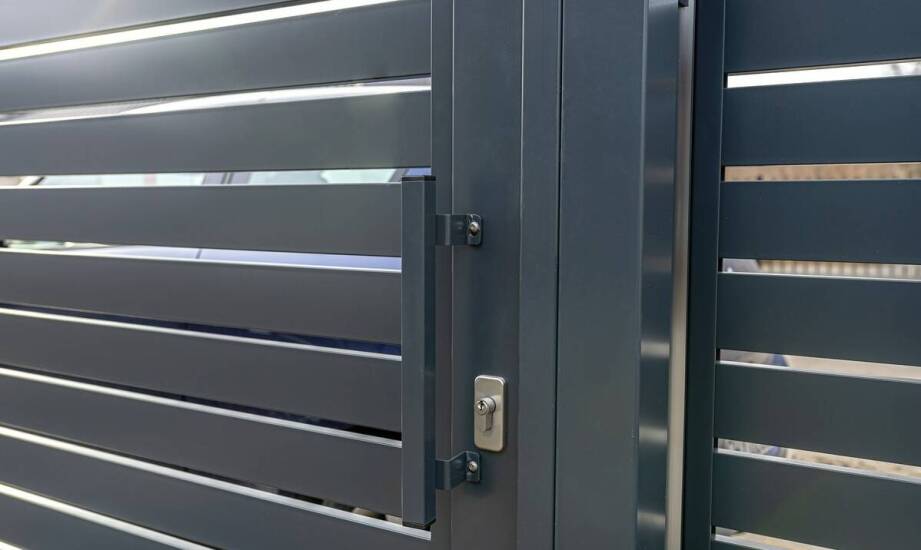 Jakie funkcje pełnią ogrodzeniowe akcesoria w nowoczesnym systemie?