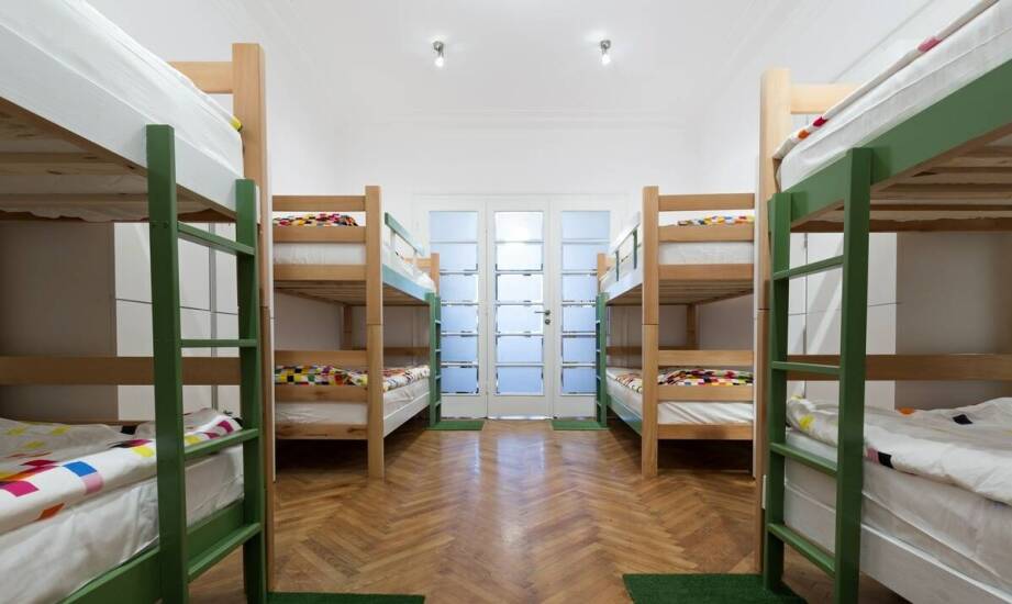 Zalety rezerwacji wieloosobowych pokoi w tanim poznańskim hotelu