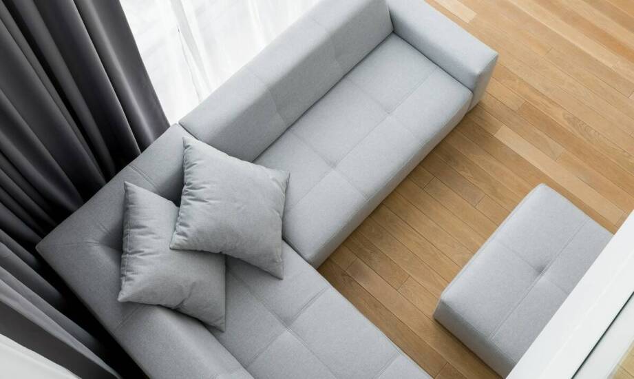Zestaw kanap w małych mieszkaniach – optymalne wykorzystanie przestrzeni