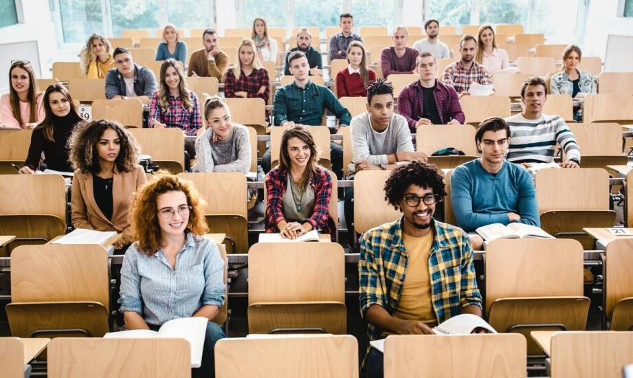 Jak wykłady na temat podejścia do randek mogą pomóc w rozwijaniu pewności siebie?