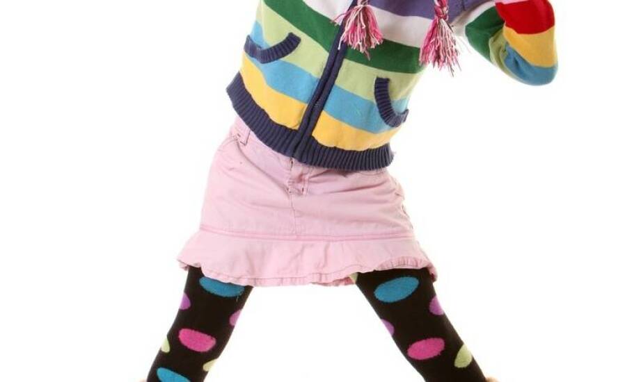 Najlepsze komplety dla dziewczynek z czapeczkami na sezon przejściowy