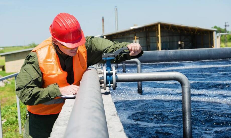 Przerabianie szamba na oczyszczalnię a prawne wymagania