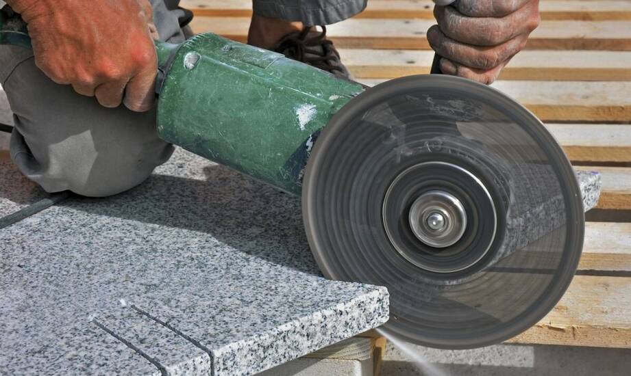 Jak dobierać diamentowe narzędzia do cięcia różnych rodzajów kuchennych blatów?