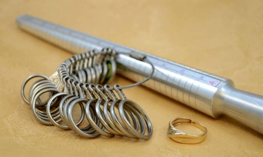 Jak lokalne tradycje wpływają na preferencje dotyczące rozmiarów pierścionków?