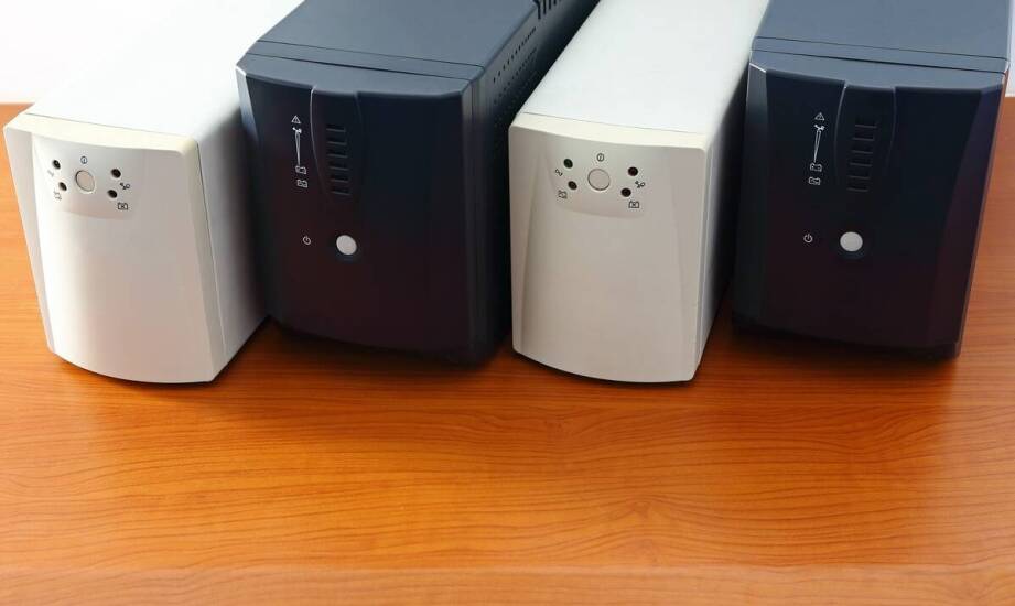 Jakie są pojemnościowe warianty drewniano-szklanych pamięci przenośnych?