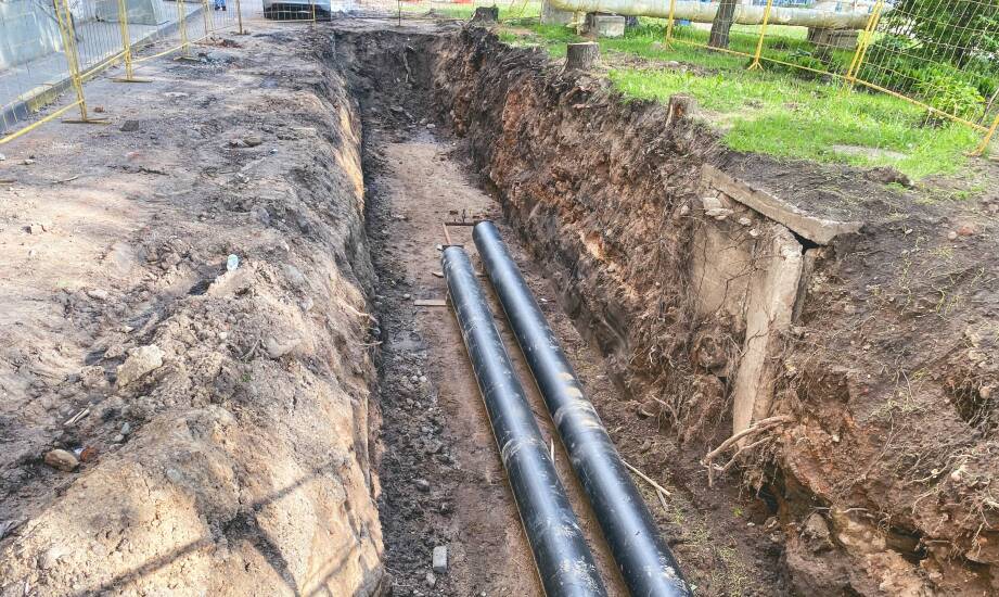 Liniowe wykopy pod kanalizację - znaczenie precyzji i dokładności