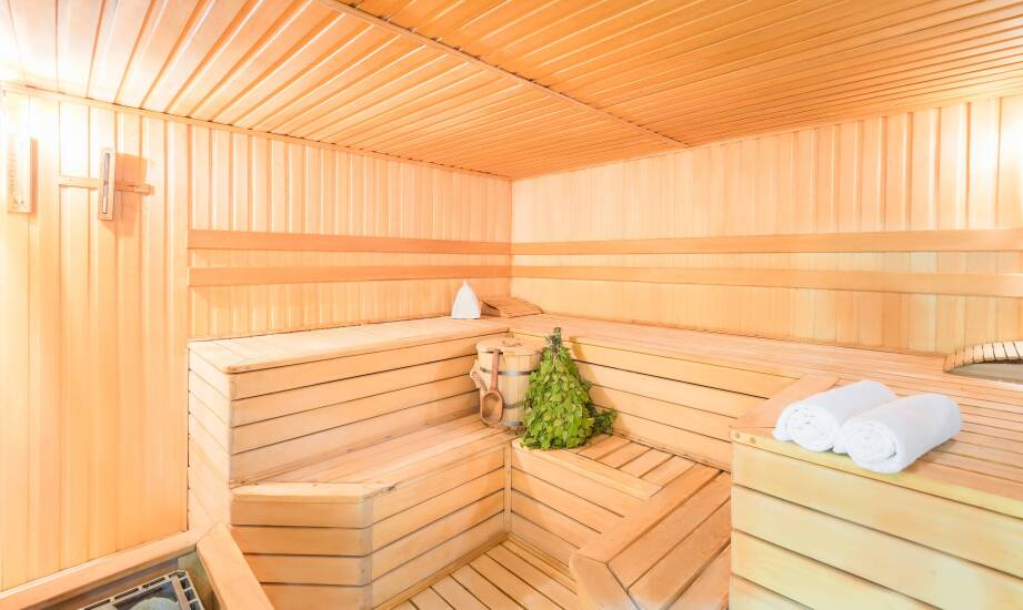 Budowa parowych saun – korzyści i zastosowanie w strefach wellness