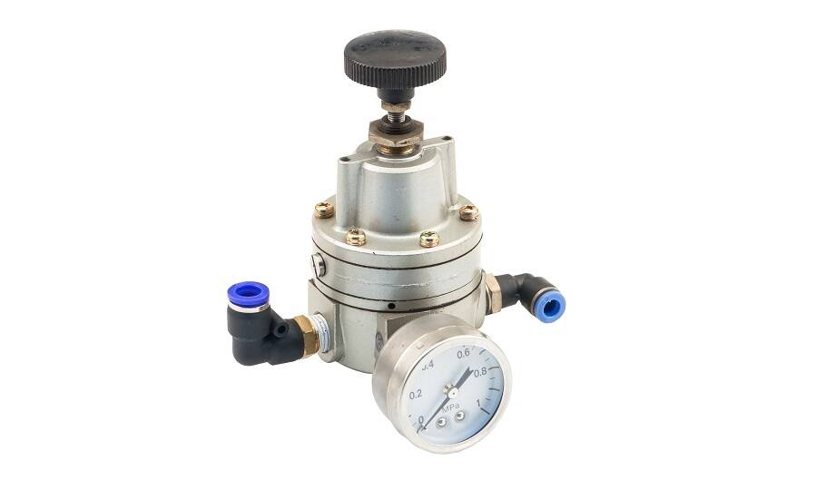 Jakie materiały są najczęściej stosowane przy produkcji przemysłowych reduktorów?