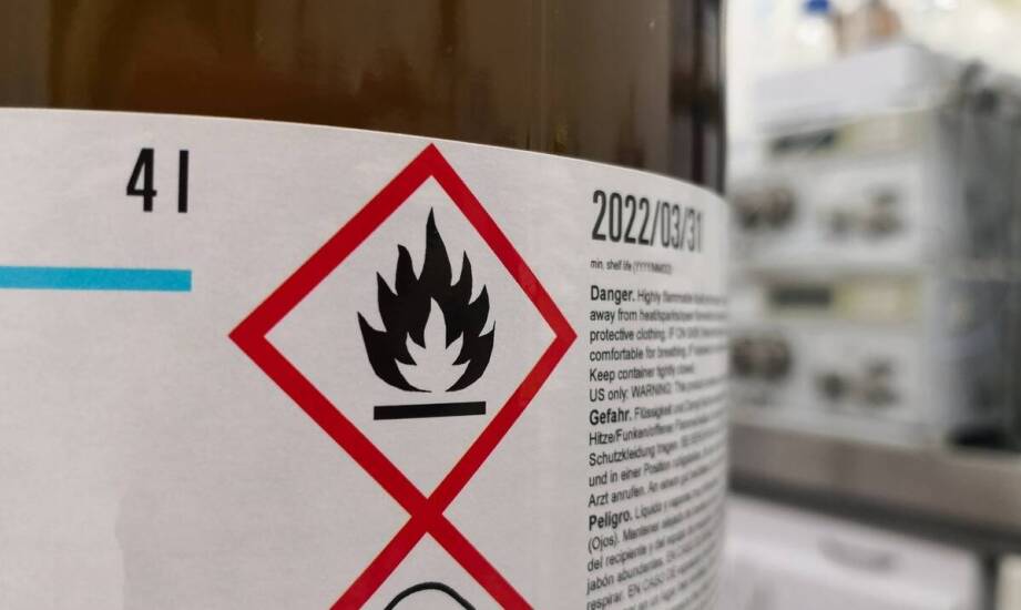 Etykiety do oznaczania chemicznych produktów – wyzwania i rozwiązania